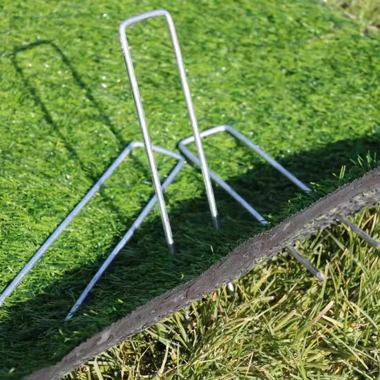 Pali metallici per perni in tessuto di graffetta SOD a forma di U per erba paesaggistica in acciaio zincato da giardino